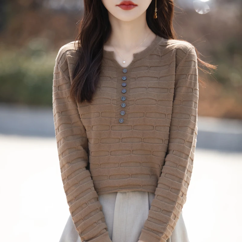 Autumn women's 100% pure cotton sweater V-neck half open button pullover sweater square pit sweater knitted warm bottom top
Autumn women's 100% pure cotton sweater V-neck half open button pullover sweater square pit sweater knitted warm bottom top