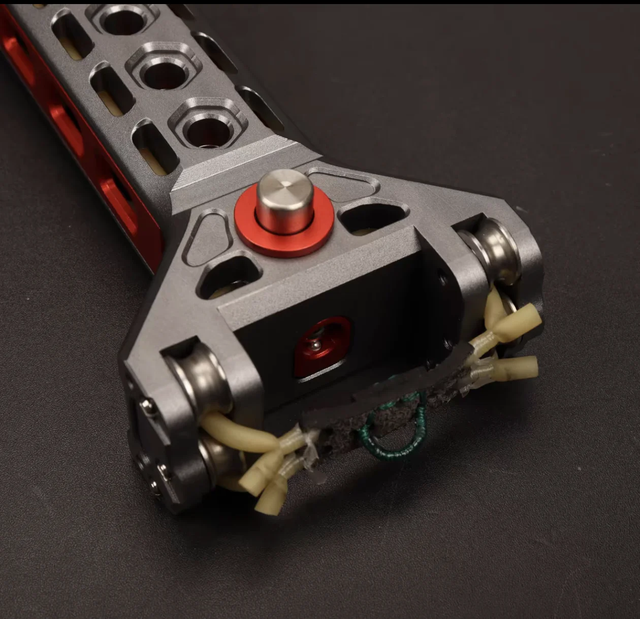 CNC Aviation Aluminum Automatic S lingshot Magazine Rubber Band Combination Tool CNC Pulley Manual Combination Tool
CNC Aviation Aluminum Automatic S lingshot Magazine Rubber Band Combination Tool CNC Pulley Manual Combination Tool