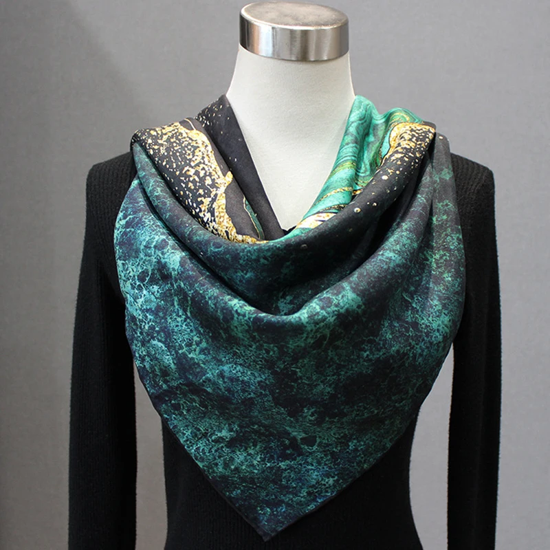 88×88cm 18MM 100% Silk Twill Scarf For Women Luxury Brand Double Sides With Different Design Square Size Shawls And Wraps Autumn
88×88cm 18MM 100% Silk Twill Scarf For Women Luxury Brand Double Sides With Different Design Square Size Shawls And Wraps Autumn