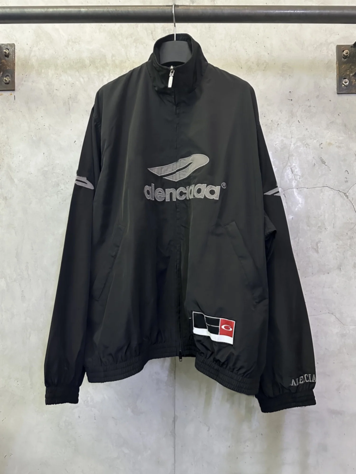 Parisian Sle ex Long Coat Jaet Spring 2026 Faionable Manchester United Logo Men's Women's Versatile Long Pants
Parisian Sle ex Long Coat Jaet Spring 2026 Faionable Manchester United Logo Men's Women's Versatile Long Pants