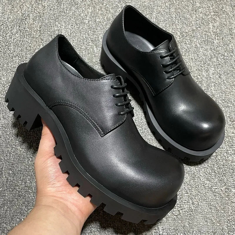 Retro Thick Sole Heightening Big Head Deep Mouth Leather Shoes British Style Couple Single Shoes Casual Large Size Women's Shoes
Retro Thick Sole Heightening Big Head Deep Mouth Leather Shoes British Style Couple Single Shoes Casual Large Size Women's Shoes