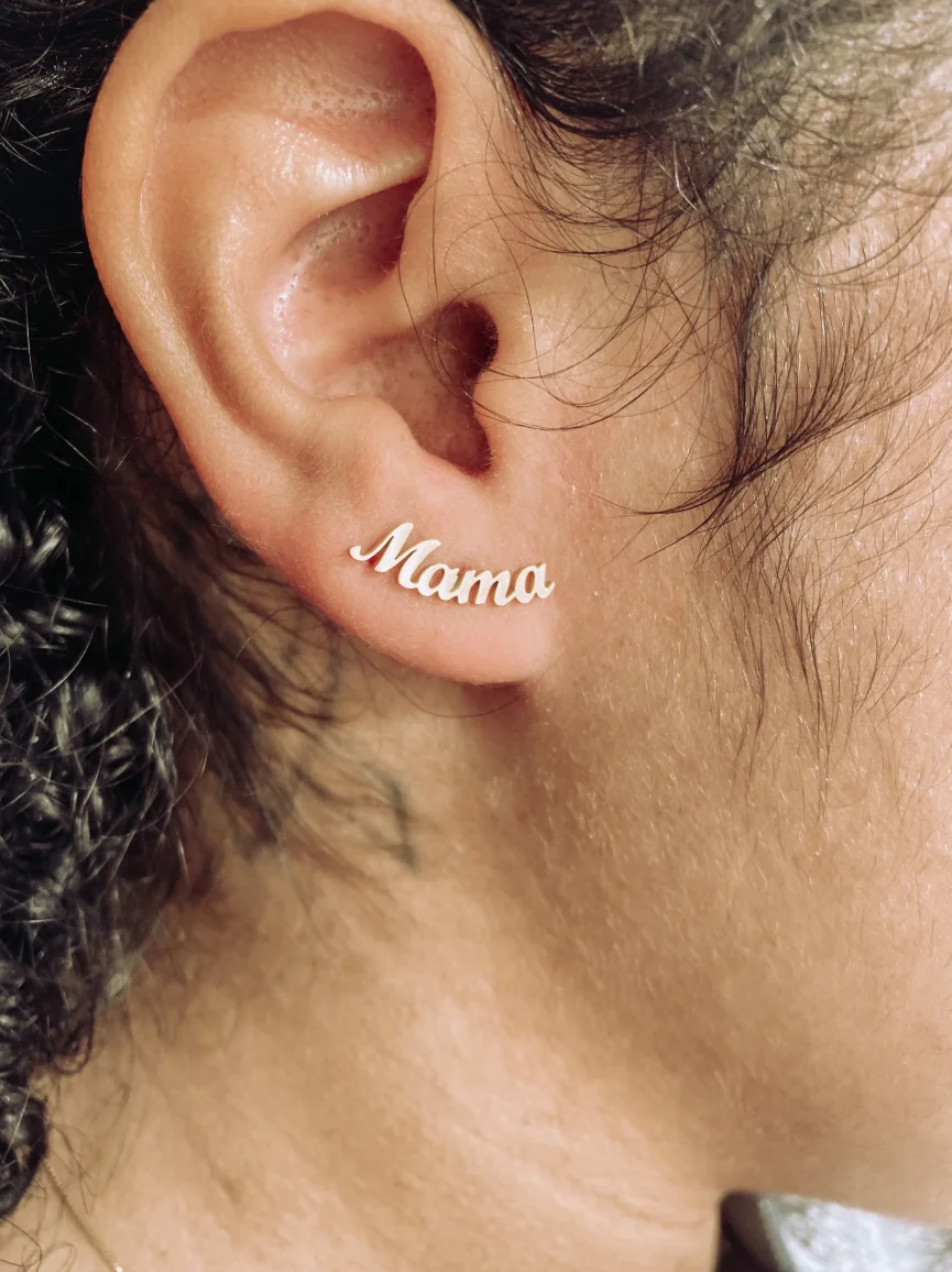 Personalized custom stainless steel name earrings for wearing names by ear as a holiday gift for mothers
Personalized custom stainless steel name earrings for wearing names by ear as a holiday gift for mothers
