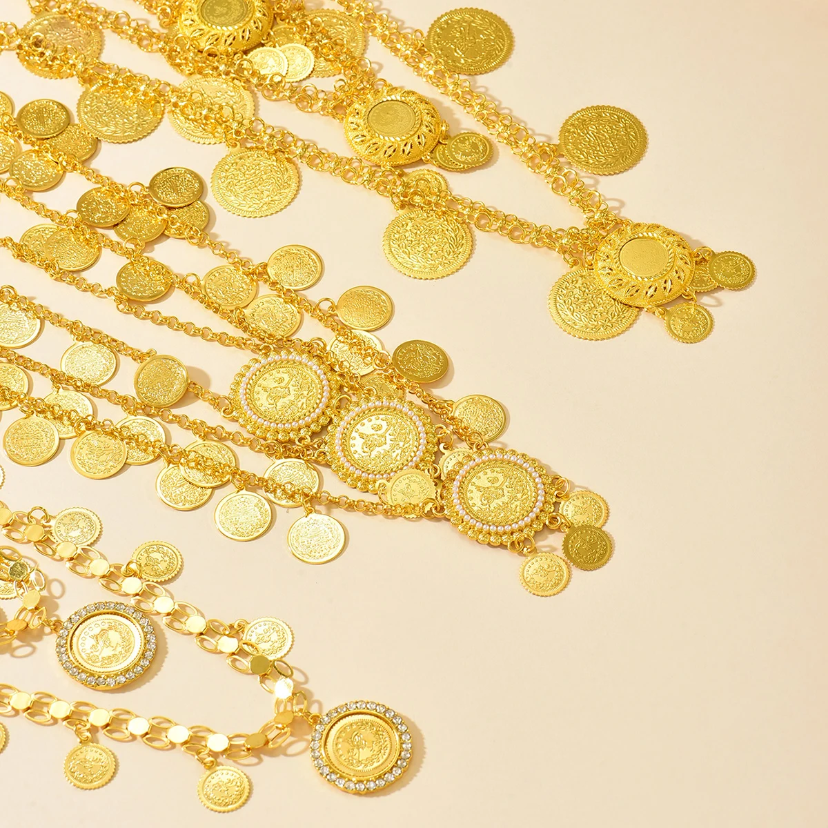 Moroccan Gold Coin Tassel Brooch Pin Adjustable Pin Back for Party Wedding Gift Women's Jewelry Fashion Accessory
Moroccan Gold Coin Tassel Brooch Pin Adjustable Pin Back for Party Wedding Gift Women's Jewelry Fashion Accessory