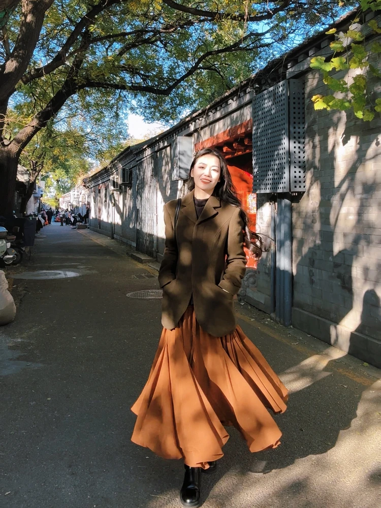 American Retro Red Brown Asymmetrical Pleated Large Skirt Half-length Women's Autumn Winter New Casual Mid-length Skirt
American Retro Red Brown Asymmetrical Pleated Large Skirt Half-length Women's Autumn Winter New Casual Mid-length Skirt