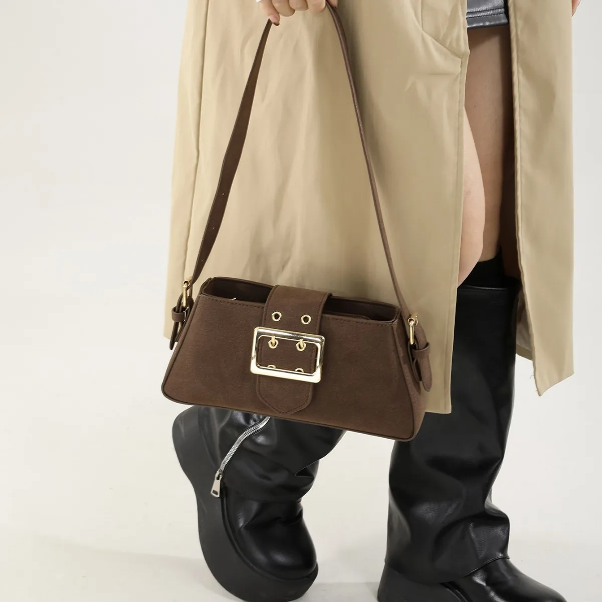 Роскошная винтажная сумка через плечо, нишевая дизайнерская сумка-тоут для женщин, кошелек с верхней ручкой в стиле ретро, модная сумка через плечо, элегантная сумка Day To Night 
Роскошная винтажная сумка через плечо, нишевая дизайнерская сумка-тоут для женщин, кошелек с верхней ручкой в стиле ретро, модная сумка через плечо, элегантная сумка Day To Night