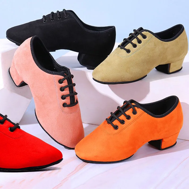 Men Women Latin Dance Shoes Soft Indoor Modern Ballroom Dancing Shoes Color Exercise Shoes Leather Children Dance Sneakers
Men Women Latin Dance Shoes Soft Indoor Modern Ballroom Dancing Shoes Color Exercise Shoes Leather Children Dance Sneakers