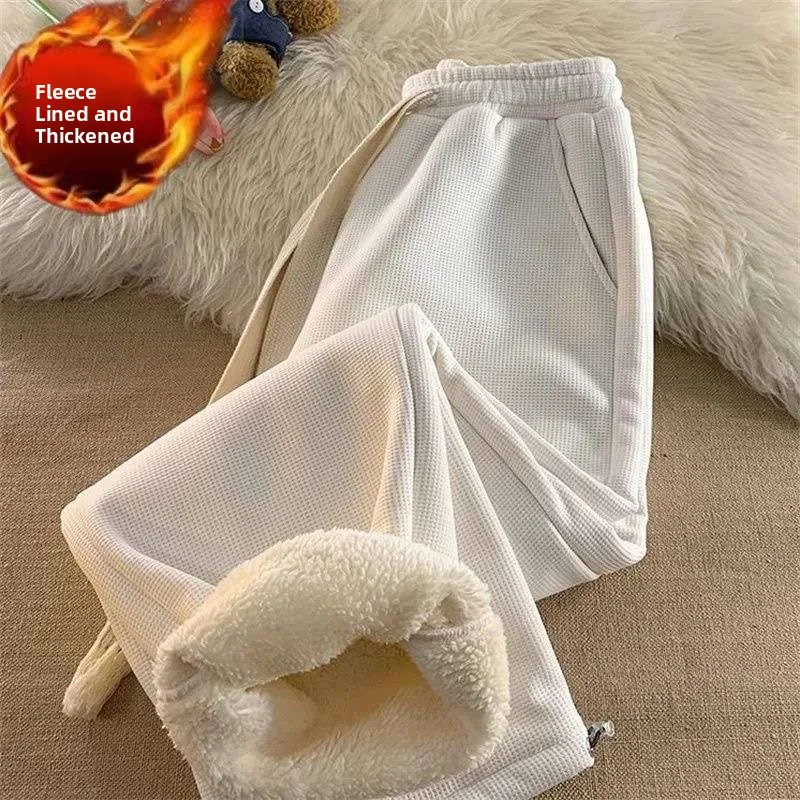 Thickened Fleece Sports Pants Drawstring Cuffed Women's Warm Casual Sweatpants Loose Wide Leg Autumn Winter Cotton Trousers
Thickened Fleece Sports Pants Drawstring Cuffed Women's Warm Casual Sweatpants Loose Wide Leg Autumn Winter Cotton Trousers