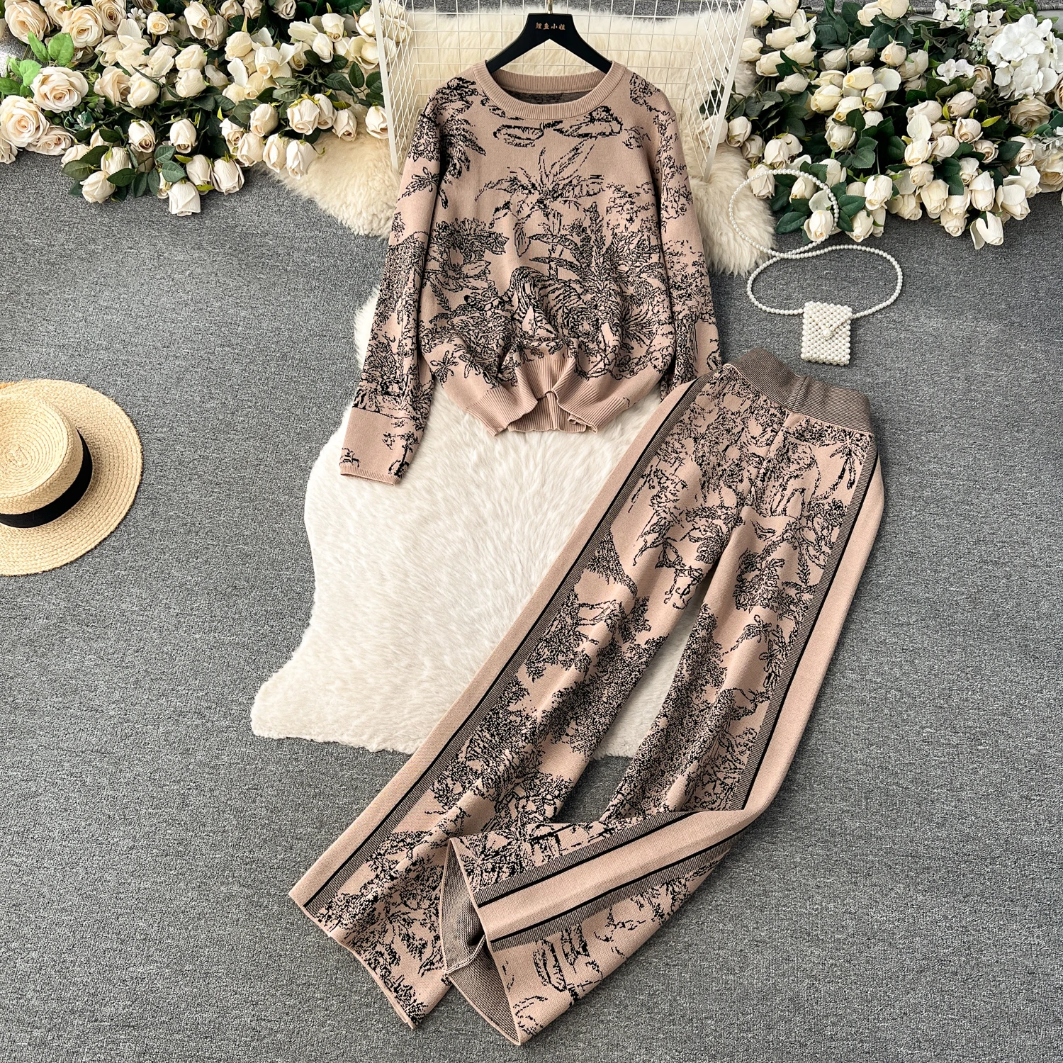 Knitted Two Piece Women Sets Knit Pullover Jumper and Sweatpants Set Women Autumn Winter Sportwear Women Tracksuit 2 Piece Set
Knitted Two Piece Women Sets Knit Pullover Jumper and Sweatpants Set Women Autumn Winter Sportwear Women Tracksuit 2 Piece Set