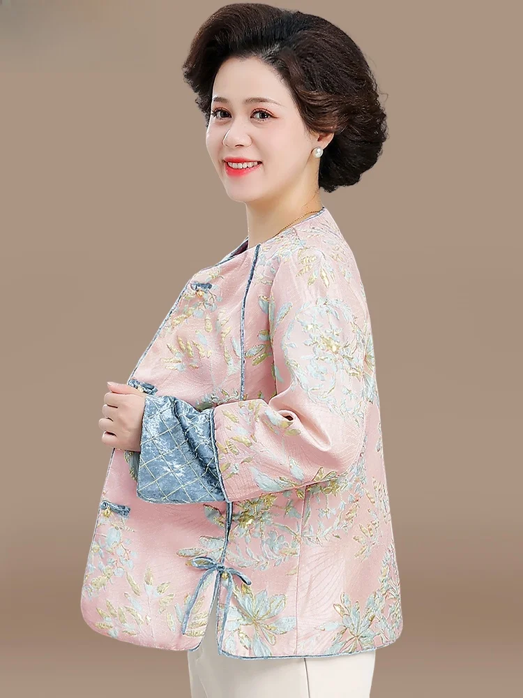 Новая женская куртка в китайском стиле, осенняя модная верхняя одежда, традиционное национальное пальто средней длины для женщин
Новая женская куртка в китайском стиле, осенняя модная верхняя одежда, традиционное национальное пальто средней длины для женщин