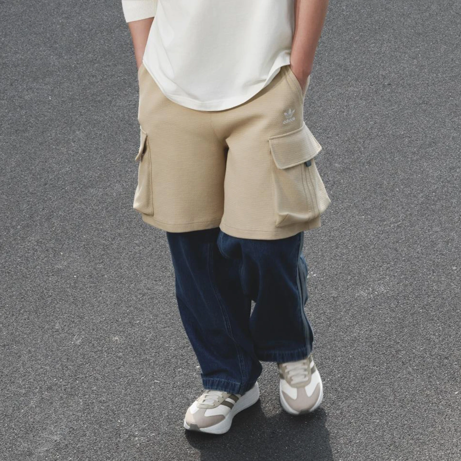 Adidas Genuine Trefoil Men's Home Casual Outdoor Cargo Shorts KD0944
Adidas Genuine Trefoil Men's Home Casual Outdoor Cargo Shorts KD0944