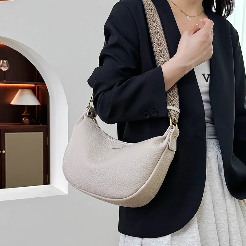 2025 New Versatile Shoulder Bag Women Crossbody Underarm Casual Fashion Crescent Purse
2025 New Versatile Shoulder Bag Women Crossbody Underarm Casual Fashion Crescent Purse