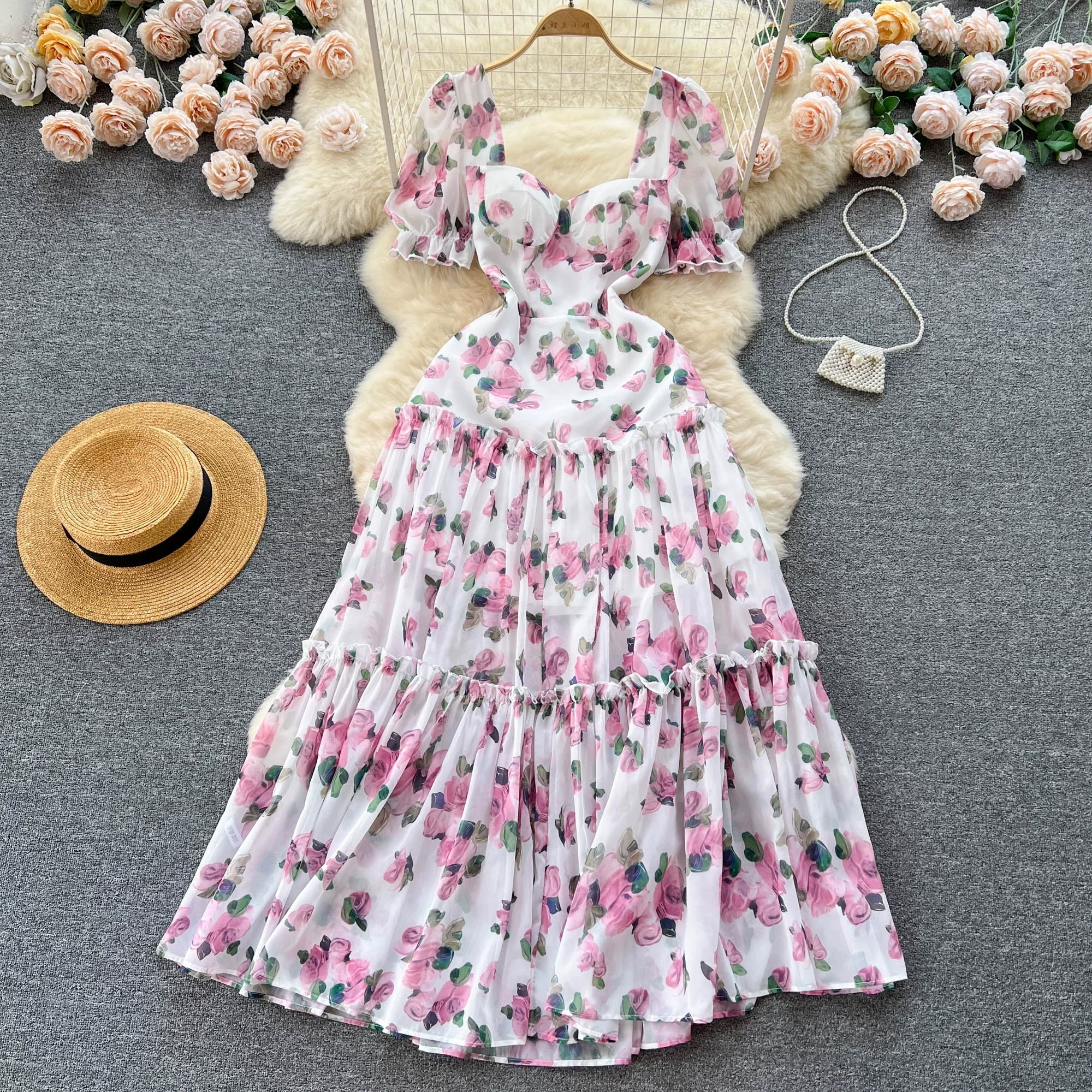 2025 Summer New Beach Vacation Floral Print Dresses Women Backless Lace Up Cross Bandage Ruched Fashion Party Female Long Dress
2025 Summer New Beach Vacation Floral Print Dresses Women Backless Lace Up Cross Bandage Ruched Fashion Party Female Long Dress