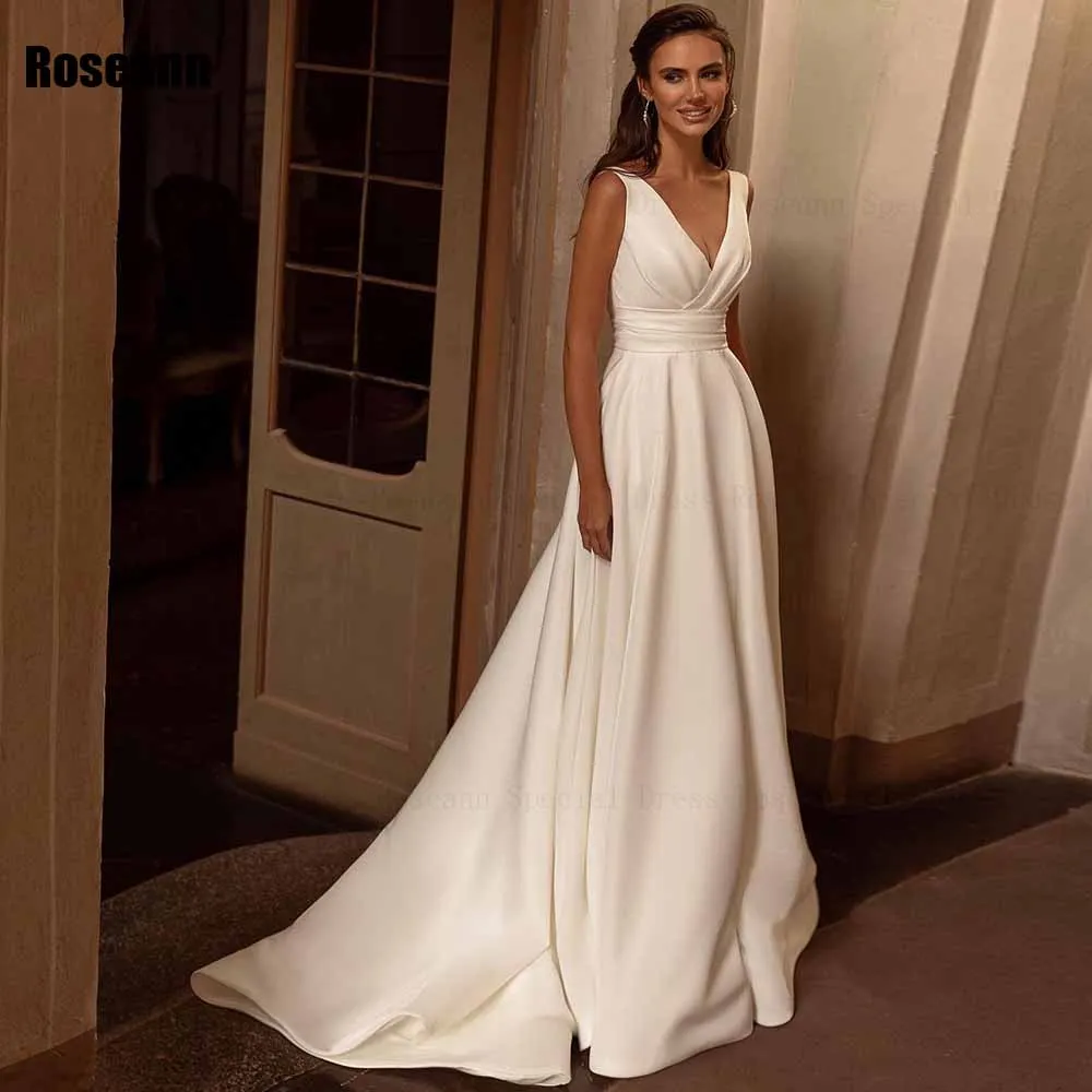 Retro 2024 New Design A-line Wedding Dress V-Neck Draped Pleat Sleeveless Open Back Bride Dresses Floor Length robe de mariée
Retro 2024 New Design A-line Wedding Dress V-Neck Draped Pleat Sleeveless Open Back Bride Dresses Floor Length robe de mariée