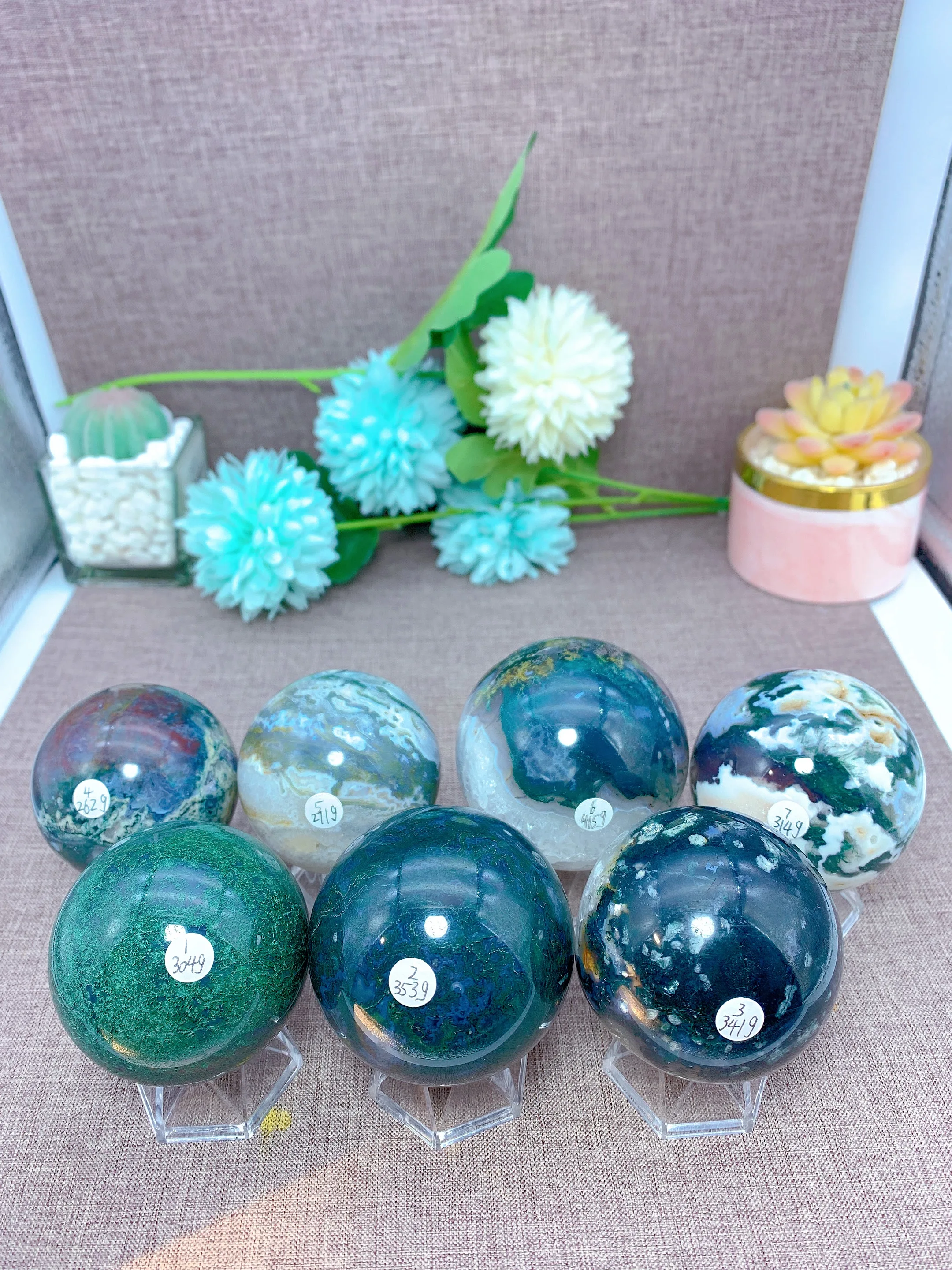 Moss Agate Sphere Crystal Natural Stone Quartz Stone Minerals Home Decoration Reiki Craft Gifts Energy Healing Love +Stand
Moss Agate Sphere Crystal Natural Stone Quartz Stone Minerals Home Decoration Reiki Craft Gifts Energy Healing Love +Stand