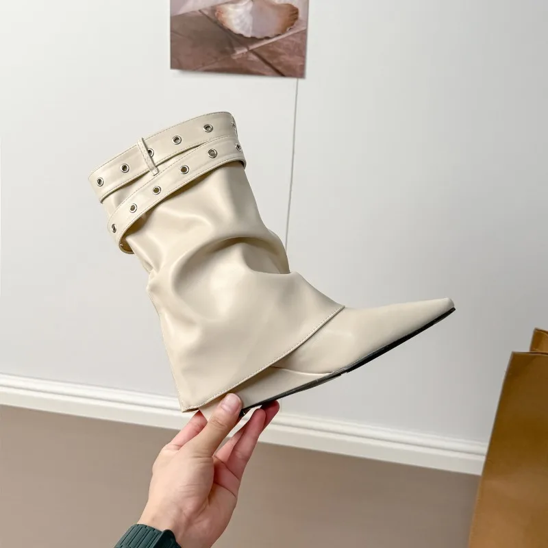 Wedge Heel Heightened Pleated Heap Boots Pointed Toe Studded Metal Buckle Soft Sole Belt Buckle Leather Shoes
Wedge Heel Heightened Pleated Heap Boots Pointed Toe Studded Metal Buckle Soft Sole Belt Buckle Leather Shoes