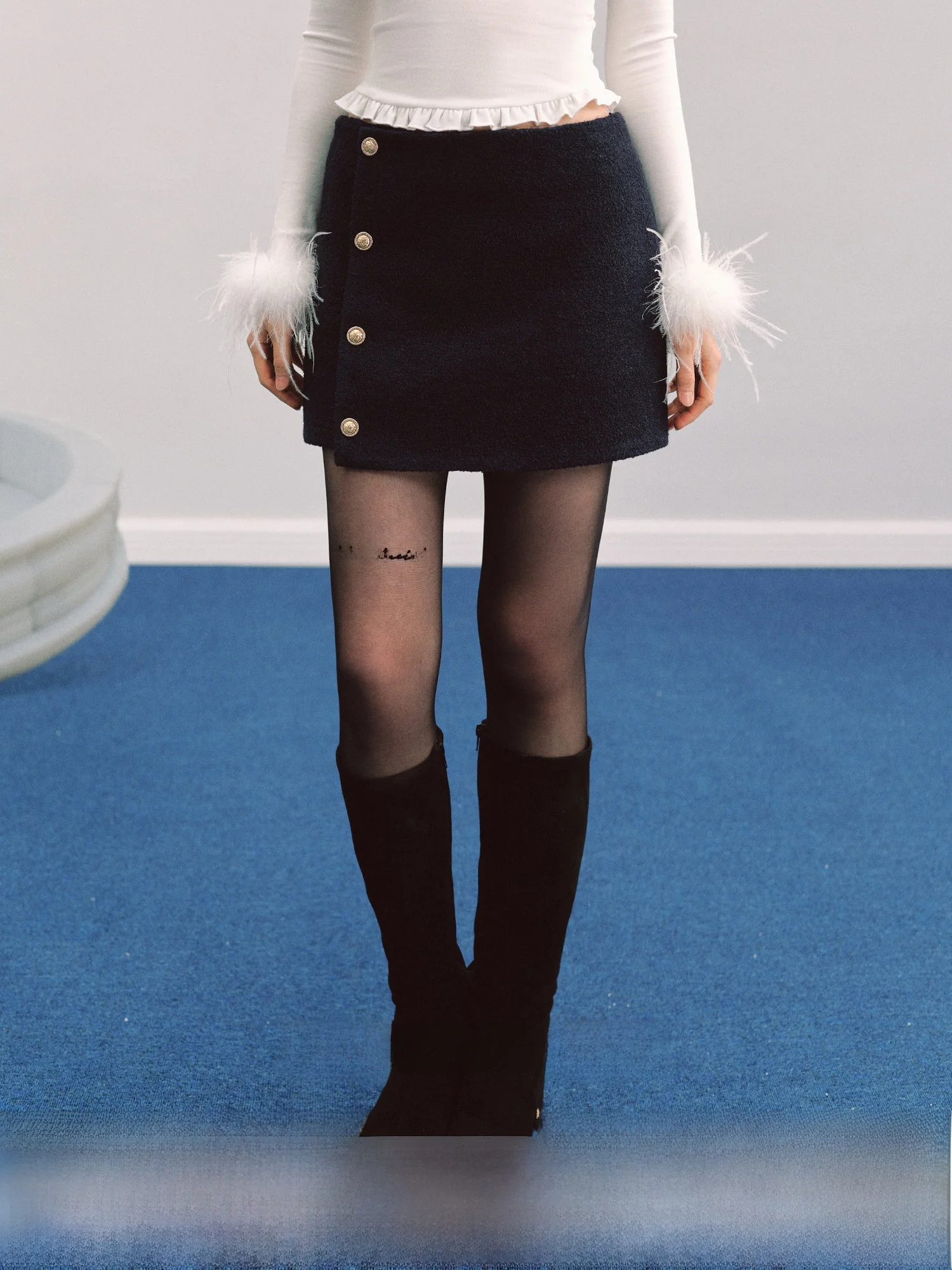LaluneDuCiel A-Line Skirt Women's Wool Blend Short Skirt Gold Buckle Fashionable Lady Style Polyester Fiber Casual Wear
LaluneDuCiel A-Line Skirt Women's Wool Blend Short Skirt Gold Buckle Fashionable Lady Style Polyester Fiber Casual Wear