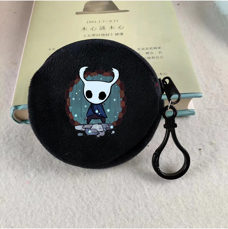 Hollow Knighty Round Plushd Coin Purse Boy Girl Cute Anime Print Kids Wallet Earphone Keychain Bank Card Storage Mini Pocket Bag
Hollow Knighty Round Plushd Coin Purse Boy Girl Cute Anime Print Kids Wallet Earphone Keychain Bank Card Storage Mini Pocket Bag