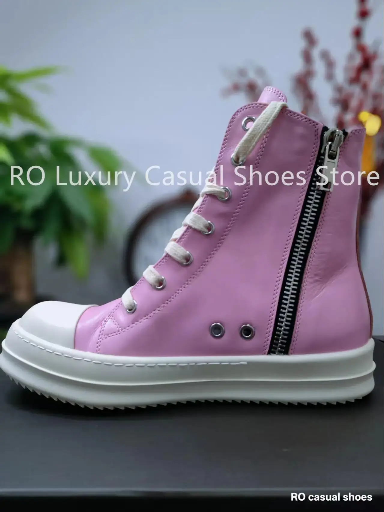 RO Luxury Designer Women's Shoes Leather Sneakers High Top Shoe Ice Pink Men's Casual Shoes Popular Lace-Up Zipper Women's Boots
RO Luxury Designer Women's Shoes Leather Sneakers High Top Shoe Ice Pink Men's Casual Shoes Popular Lace-Up Zipper Women's Boots