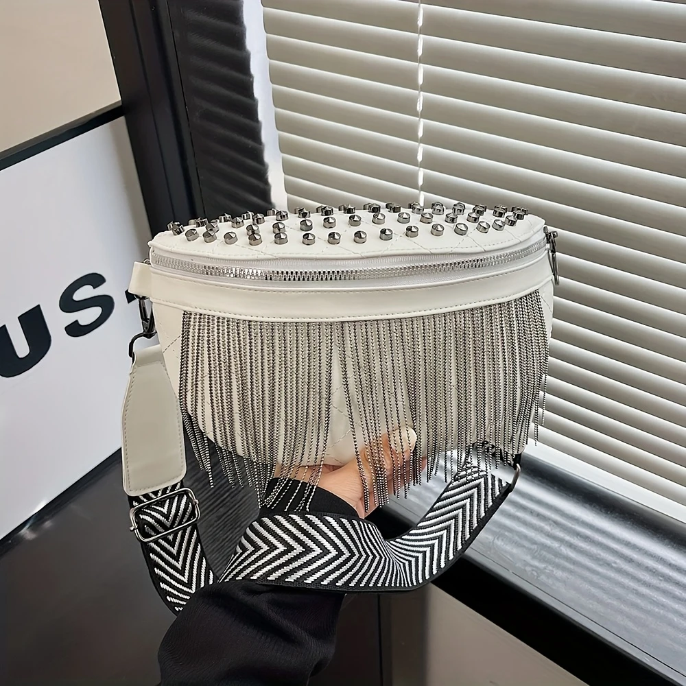 Small Niche Design, High-End Tassel Fashion Chest Bag, New Trendy Bag, Versatile and Popular Crossbody Bag, Waist Bag
Small Niche Design, High-End Tassel Fashion Chest Bag, New Trendy Bag, Versatile and Popular Crossbody Bag, Waist Bag