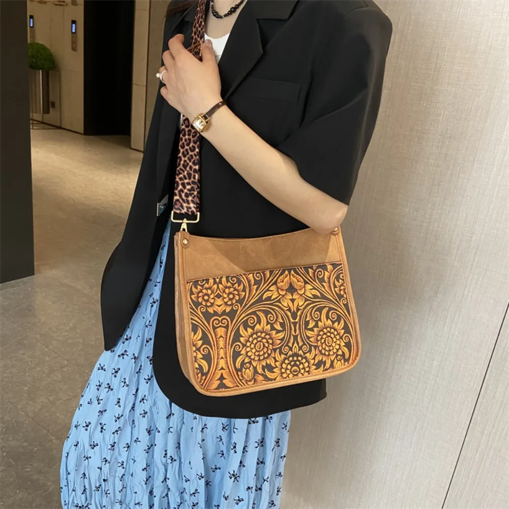 Leopard PU Leather Shoulder Bags Women Fashion Vintage Guitar Strap Messenger Bag Female Casual Versatile Crossbody Bag
Leopard PU Leather Shoulder Bags Women Fashion Vintage Guitar Strap Messenger Bag Female Casual Versatile Crossbody Bag