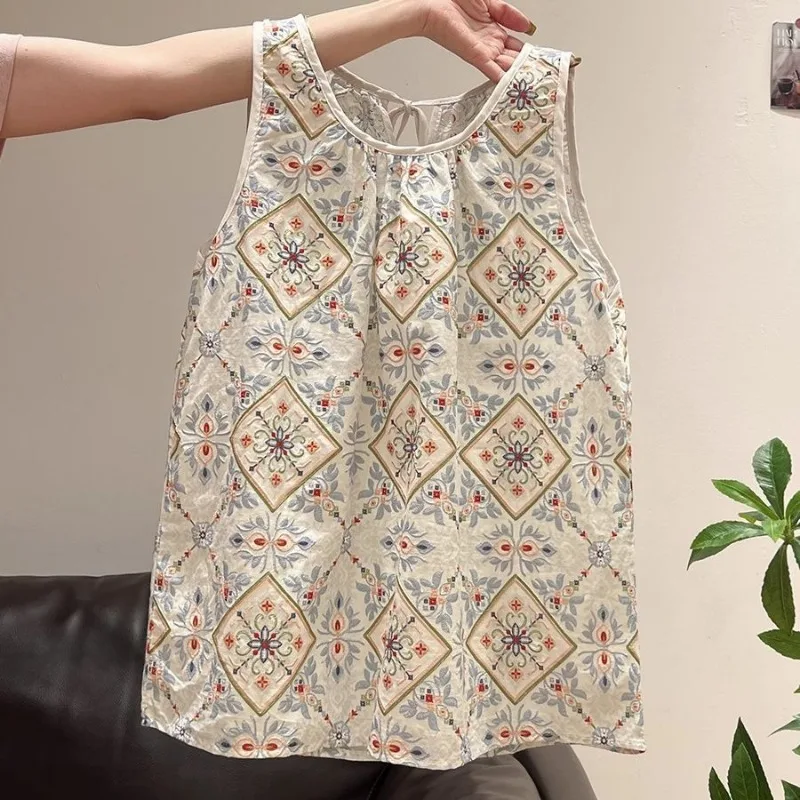 Women Clothing Summer Fashion Printing Contrasting Colors O-neck Female Trend Sexy All-match Appear Thin Sleeveless Tank Top Top
Women Clothing Summer Fashion Printing Contrasting Colors O-neck Female Trend Sexy All-match Appear Thin Sleeveless Tank Top Top