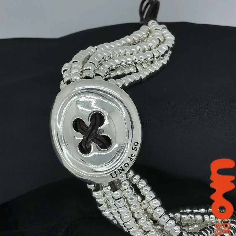 2025 Best Selling Exquisite High Quality UNO DE 50 Fashion Classic 925 Bracelet Jewelry Daily Collocation Holiday Romantic Gifts
2025 Best Selling Exquisite High Quality UNO DE 50 Fashion Classic 925 Bracelet Jewelry Daily Collocation Holiday Romantic Gifts