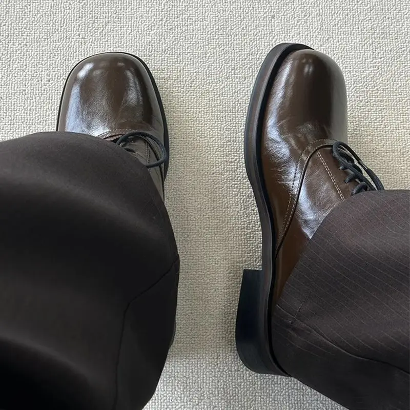 British Style Men Leather Casual Shoes Classic Male Oxford Shoes New Arrival Dress Business Shoes Thick Bottom Footwear Sneakers
British Style Men Leather Casual Shoes Classic Male Oxford Shoes New Arrival Dress Business Shoes Thick Bottom Footwear Sneakers