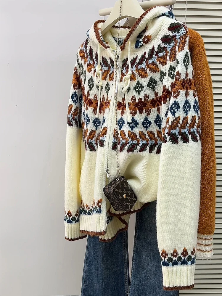 Retro Fair Isle Knitted Hat Faionable Versatile Winter Sweater Large Size Geometric Pattern Zipper Closure Long Sve Top
Retro Fair Isle Knitted Hat Faionable Versatile Winter Sweater Large Size Geometric Pattern Zipper Closure Long Sve Top