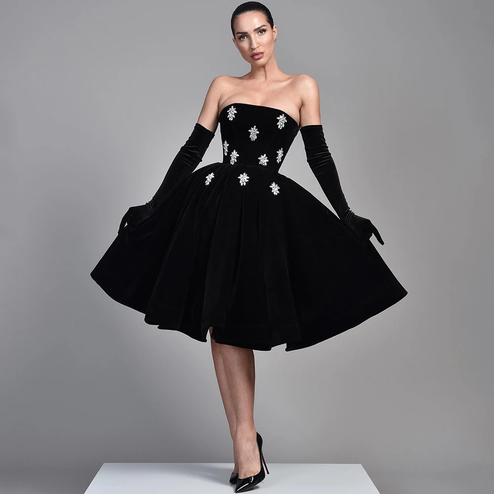 Flechazo Black Strapless Evening Dress A-Line Knee Length with Crystal Sexy Open Back Lace Up Women Customized Party Gowns
Flechazo Black Strapless Evening Dress A-Line Knee Length with Crystal Sexy Open Back Lace Up Women Customized Party Gowns