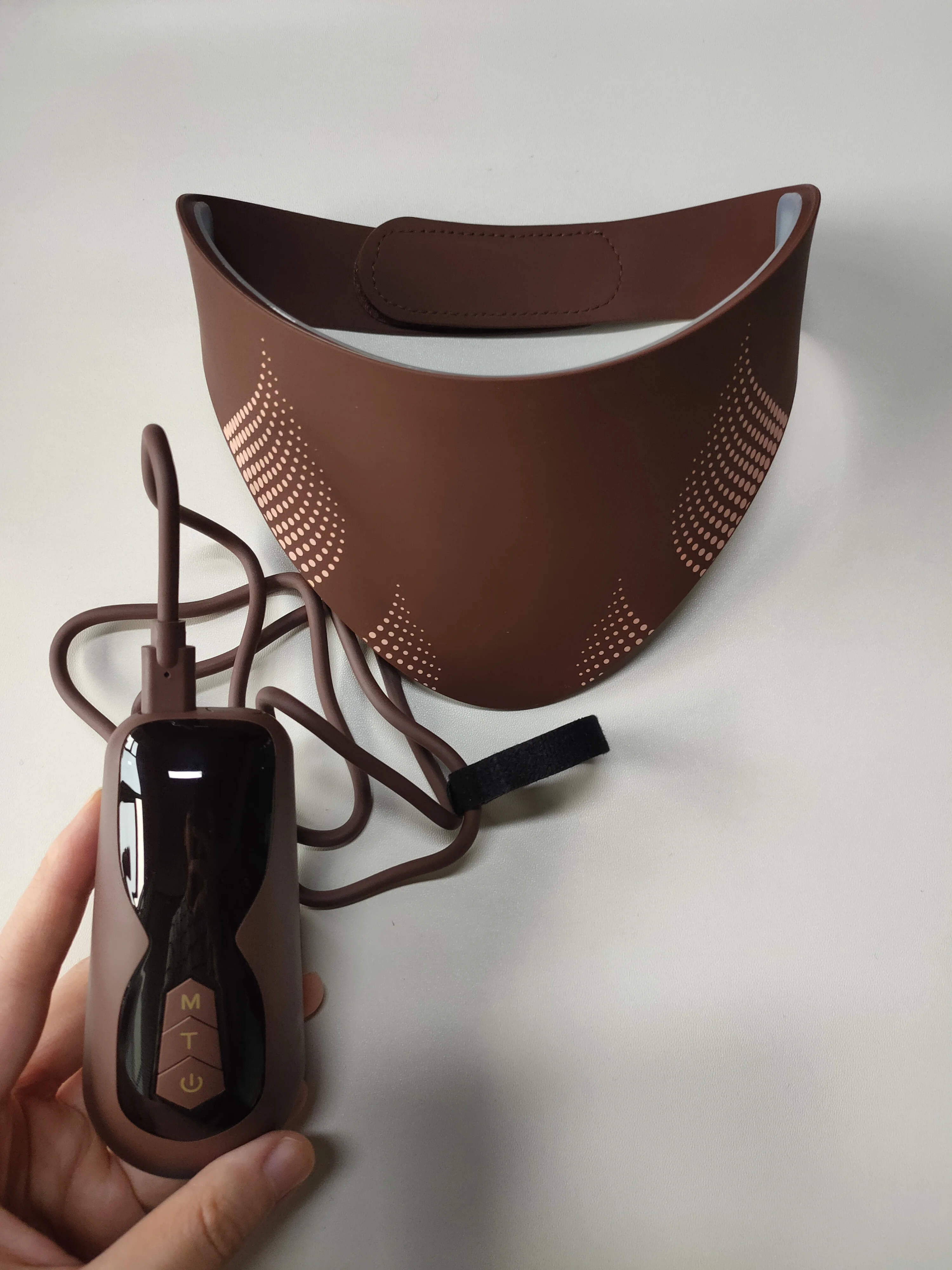Companion series silicone light-emitting diode mask 4-color red light therapy for neck
Companion series silicone light-emitting diode mask 4-color red light therapy for neck