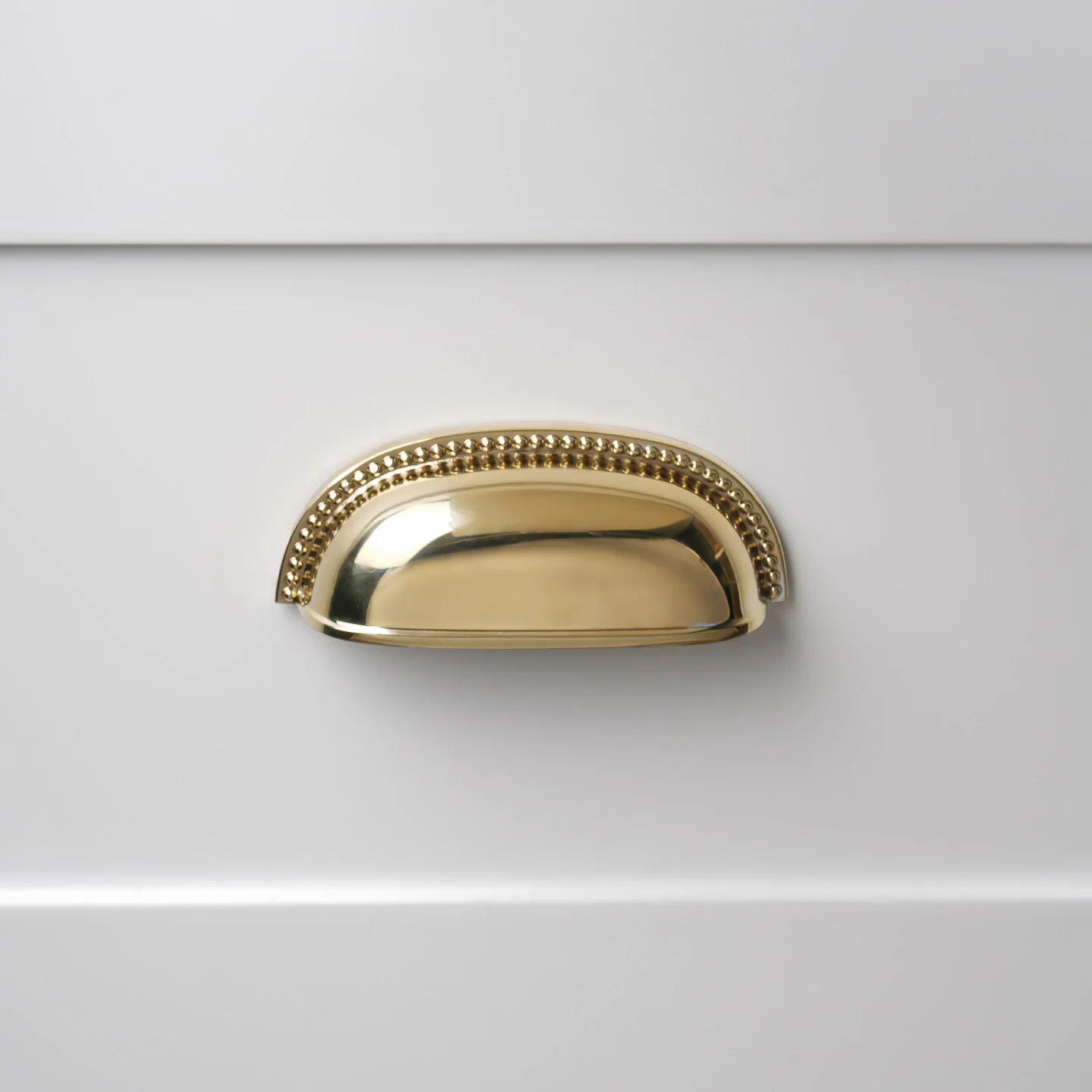 SAILANKA Solid Brass Beaded Cup Pull Handles Polished Gold Finish Vintage Drawer Pulls for Kitchen Cabinets Dresser Furniture
SAILANKA Solid Brass Beaded Cup Pull Handles Polished Gold Finish Vintage Drawer Pulls for Kitchen Cabinets Dresser Furniture