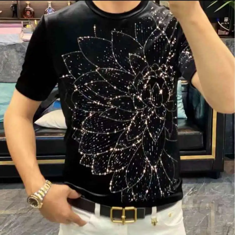 Rhinestone Pattern Social T Shirt For Men Short Sleeve Easy Care Summer Quality Soft Comfortable Silky Black Camisetas De Hombre
Rhinestone Pattern Social T Shirt For Men Short Sleeve Easy Care Summer Quality Soft Comfortable Silky Black Camisetas De Hombre