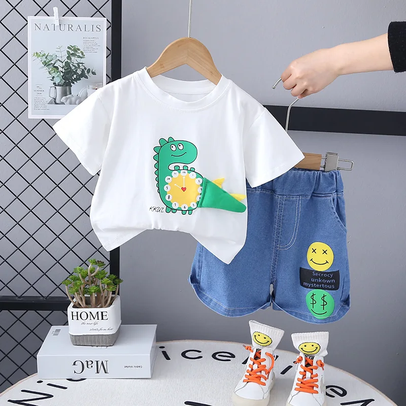 Kids Set 2024 New Summer Baby Boy Clothes Luxury Designer Cartoon Short Sleeve T-shirts and Shorts Two Piece Infant Boys Outfit
Kids Set 2024 New Summer Baby Boy Clothes Luxury Designer Cartoon Short Sleeve T-shirts and Shorts Two Piece Infant Boys Outfit