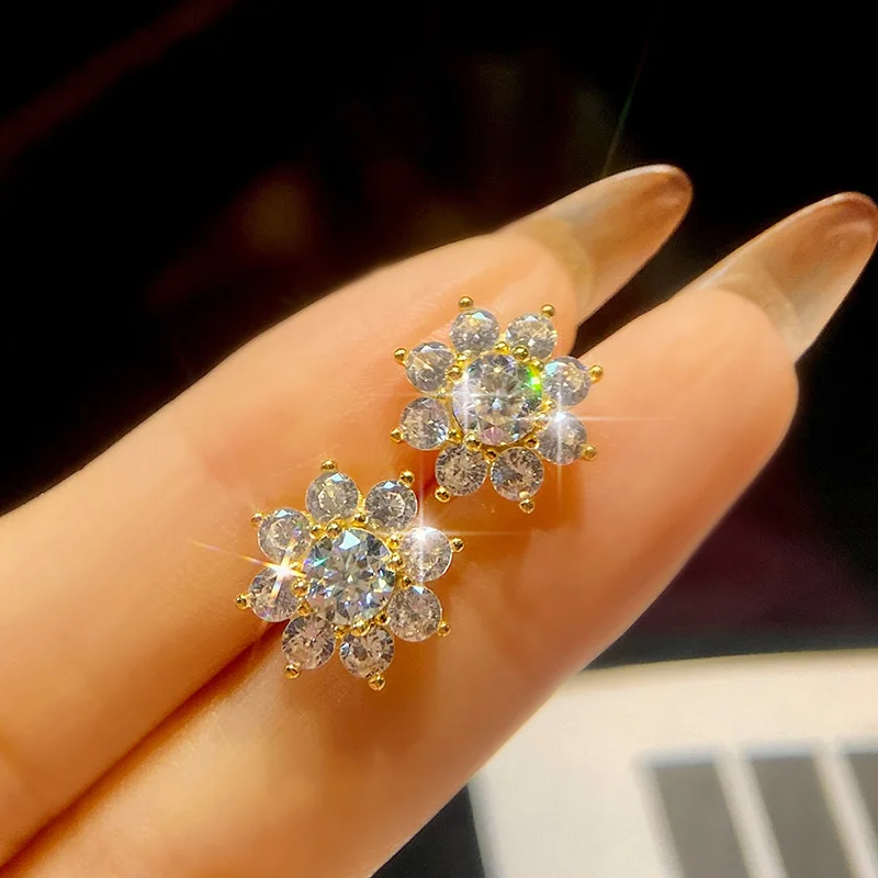 DW 0.5CT Moissanite Diamond Flower Stud Earrings for Women Real 925 Sterling Silver Solitaire Eternity Wedding Party Jewelry
DW 0.5CT Moissanite Diamond Flower Stud Earrings for Women Real 925 Sterling Silver Solitaire Eternity Wedding Party Jewelry