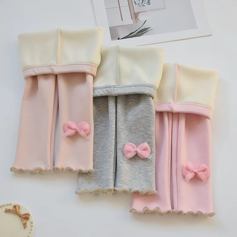 Kids clothes Girls pants fleece autumn winter thickened integrated fleece children's leggings black outer trousers
Kids clothes Girls pants fleece autumn winter thickened integrated fleece children's leggings black outer trousers