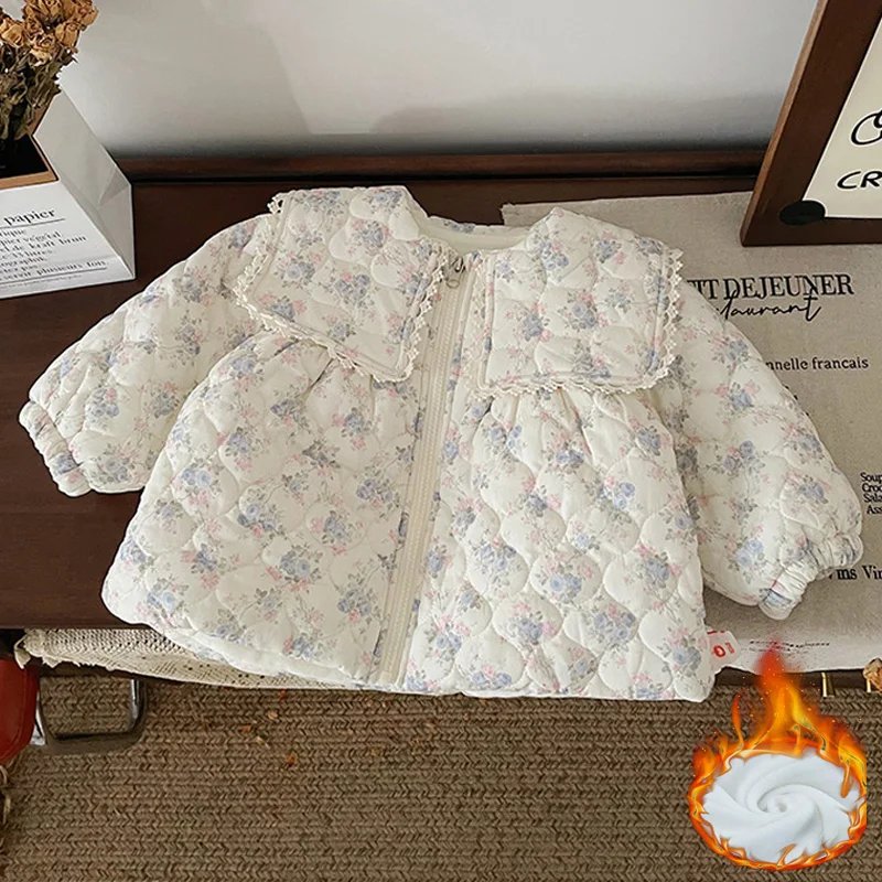 Girls Floral Print Jackets Kids Big Sailor Collar Cotton Coat Children Winter Plush Velvet Baby Children Warm Padded Outwear
Girls Floral Print Jackets Kids Big Sailor Collar Cotton Coat Children Winter Plush Velvet Baby Children Warm Padded Outwear