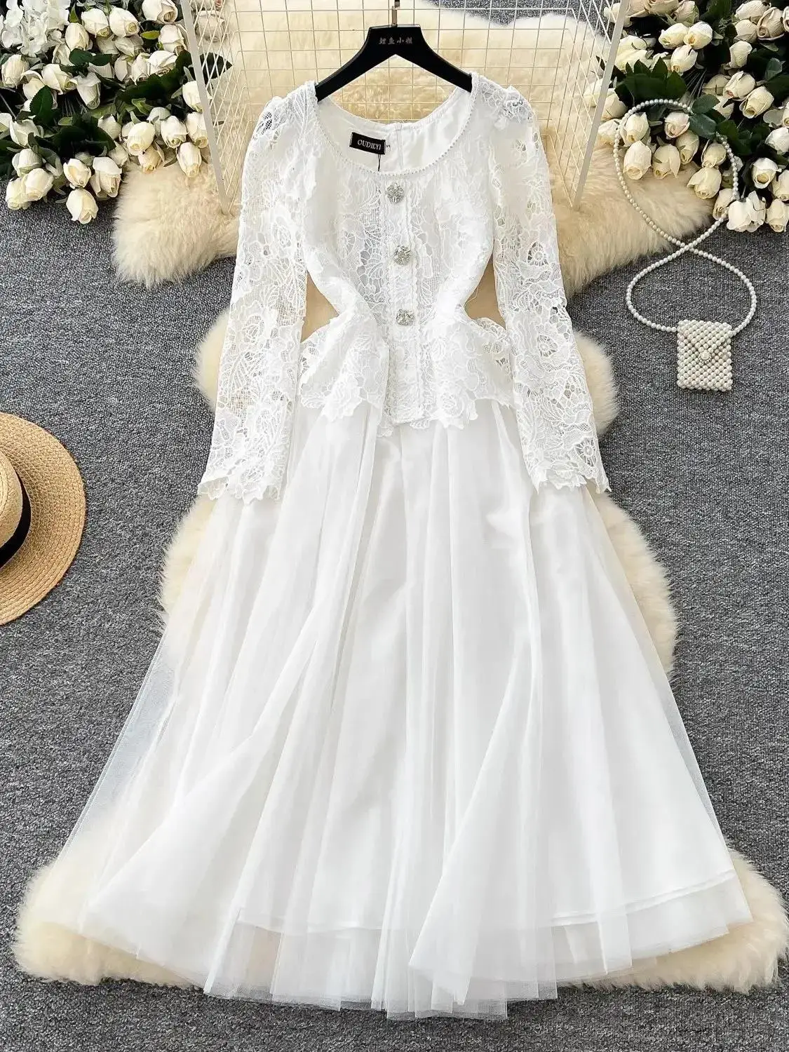 Women Long Sleeve Hollow Out Lace Splicing Mesh Tulles Prom Dress Autumn Elegant White Formal Occasions Wedding Party Vestidos
Women Long Sleeve Hollow Out Lace Splicing Mesh Tulles Prom Dress Autumn Elegant White Formal Occasions Wedding Party Vestidos