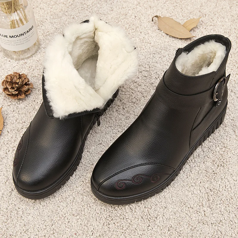 Winter New Fashion Women Genuine Leather Ankle Boots Female Plush Thick Keep Warm Waterproof Snow Boots Mother Non-slip Shoes
Winter New Fashion Women Genuine Leather Ankle Boots Female Plush Thick Keep Warm Waterproof Snow Boots Mother Non-slip Shoes