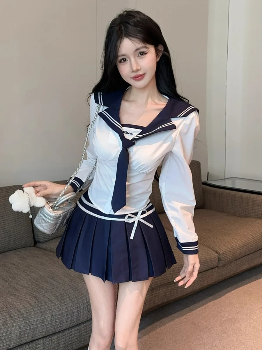 Sweet School Uniform Style JK Uniform Pure Desire Navy Collar Long Sleeve Top And Pleated Skirt Two Piece Set for Women
Sweet School Uniform Style JK Uniform Pure Desire Navy Collar Long Sleeve Top And Pleated Skirt Two Piece Set for Women