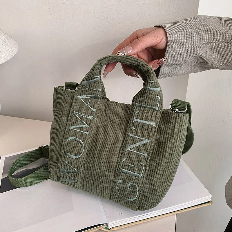 Casual Women Crossbody Bag Highquality Corduroy Handbag Wide Shoulder Strap Letter Shoulder Bag New Fashion Contrasting Tote Bag
Casual Women Crossbody Bag Highquality Corduroy Handbag Wide Shoulder Strap Letter Shoulder Bag New Fashion Contrasting Tote Bag