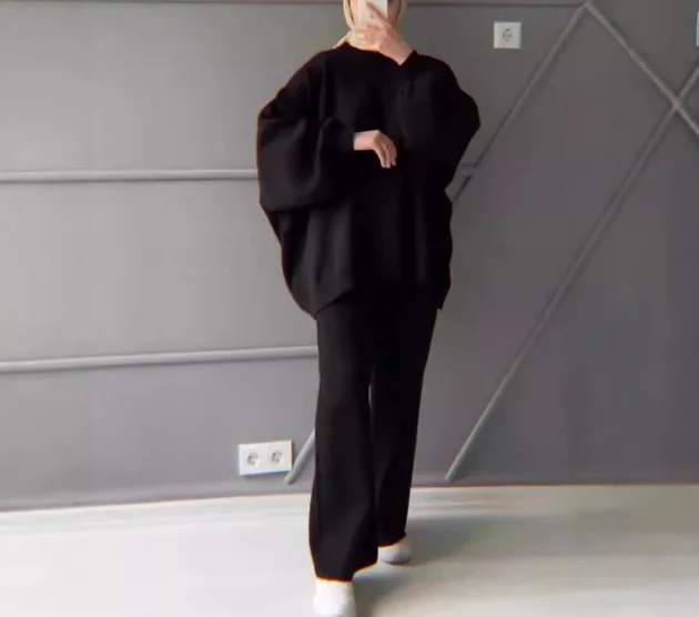 Women's Solid Loose Long Sleeve Pullovers & Casual Pants Set Temperament Commuting Winter New Female Fashion Trousers Outfits
Women's Solid Loose Long Sleeve Pullovers & Casual Pants Set Temperament Commuting Winter New Female Fashion Trousers Outfits
