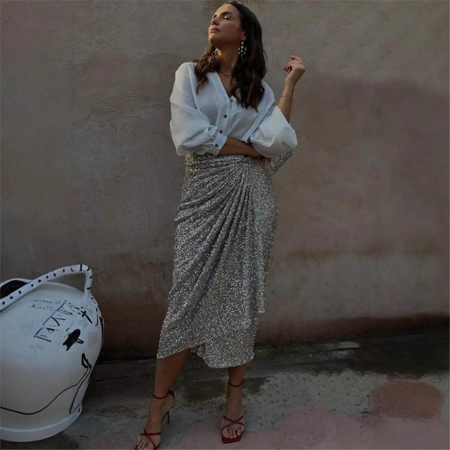 Fashionable Beaded Split Wrap Skirt Asymmetrical Hem Batwing Sleeve PU Leather mid Waist PVC Fabric Embroidery Detail
Fashionable Beaded Split Wrap Skirt Asymmetrical Hem Batwing Sleeve PU Leather mid Waist PVC Fabric Embroidery Detail