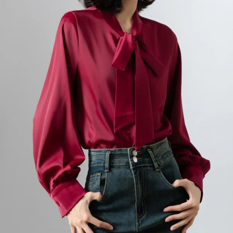 Spring Autumn Red Vintage Office Lady Women's Blouse 2025 New Single Breasted Solid Bow Collar Casual Korean Shirt Female
Spring Autumn Red Vintage Office Lady Women's Blouse 2025 New Single Breasted Solid Bow Collar Casual Korean Shirt Female