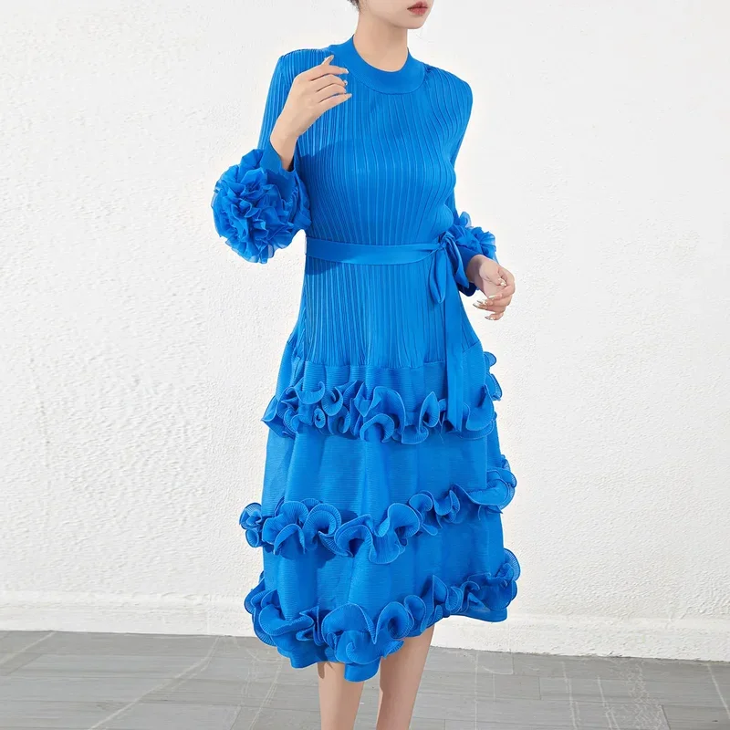 Miyake Pleated Style party Dress for Women's Spring and Autumn New Round Neck Loose and Slim Irregular Cake Skirt
Miyake Pleated Style party Dress for Women's Spring and Autumn New Round Neck Loose and Slim Irregular Cake Skirt