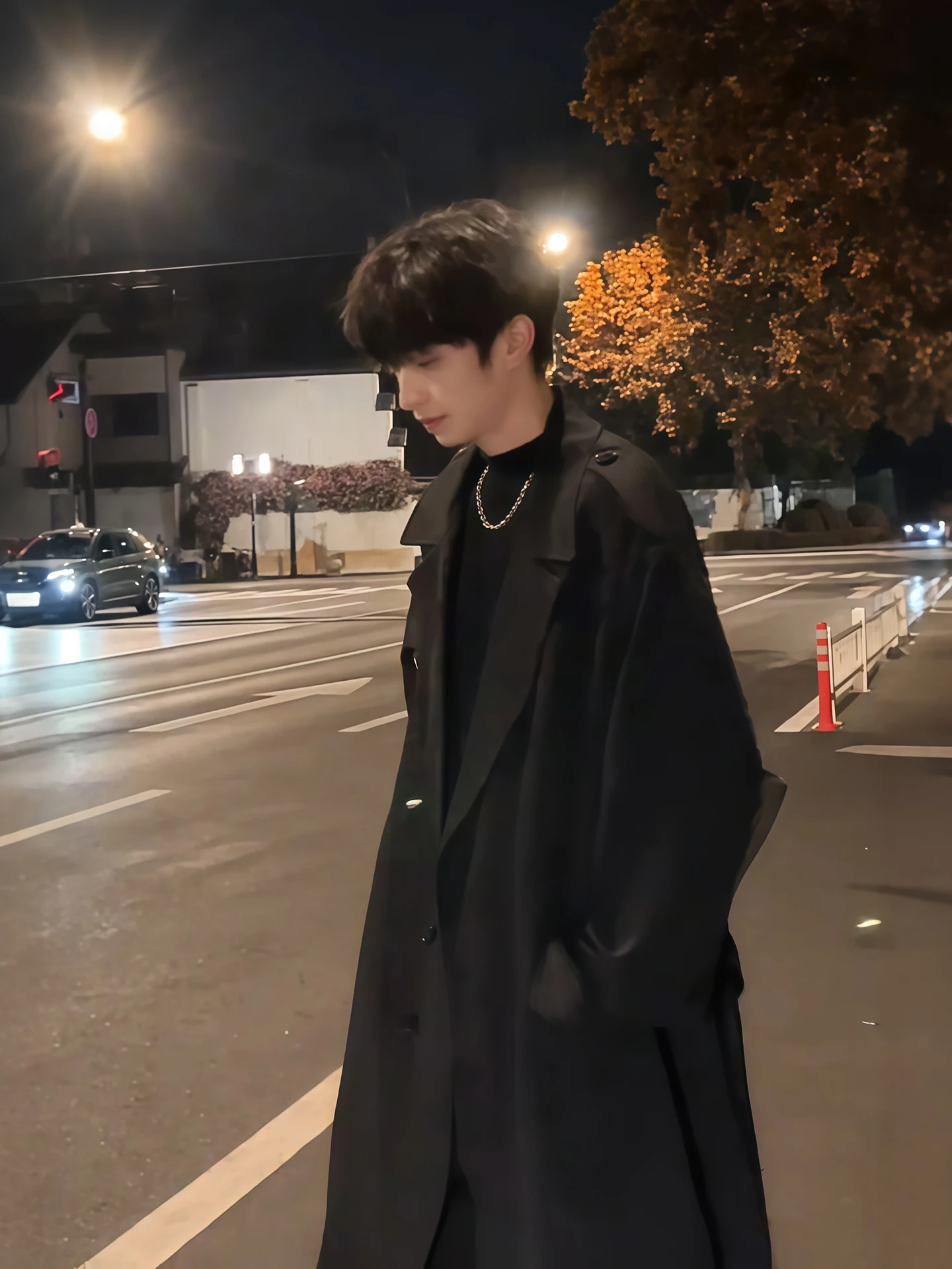 Bla Double-Row Buttoned Windbreaker Coat Men's Autumn Winter Stand Fit Tailored Look Briti Sle Midi Coat Youth Trend
Bla Double-Row Buttoned Windbreaker Coat Men's Autumn Winter Stand Fit Tailored Look Briti Sle Midi Coat Youth Trend