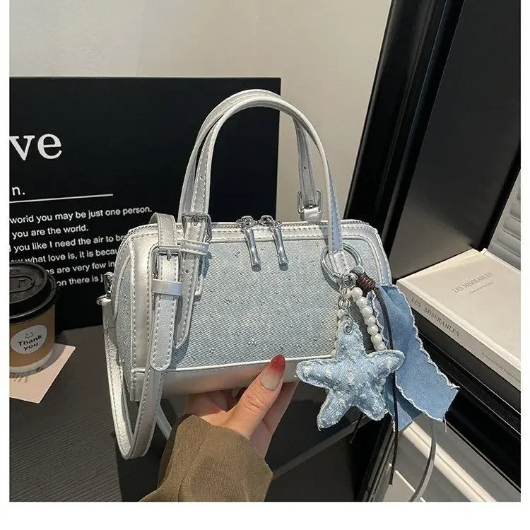 French Style Armpit Bag Soft Texture Elegant Women Handbag, All-match Fashion Design for Daily Dating
French Style Armpit Bag Soft Texture Elegant Women Handbag, All-match Fashion Design for Daily Dating