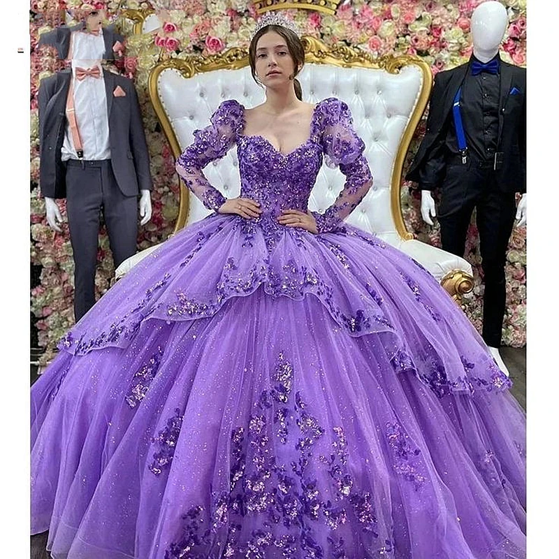 Lavender Long Sleeves Ball Gown Quinceanera Dresses Sweetheart Neck Sequins Appliques Princess vestidos de 15 quinceañera
Lavender Long Sleeves Ball Gown Quinceanera Dresses Sweetheart Neck Sequins Appliques Princess vestidos de 15 quinceañera