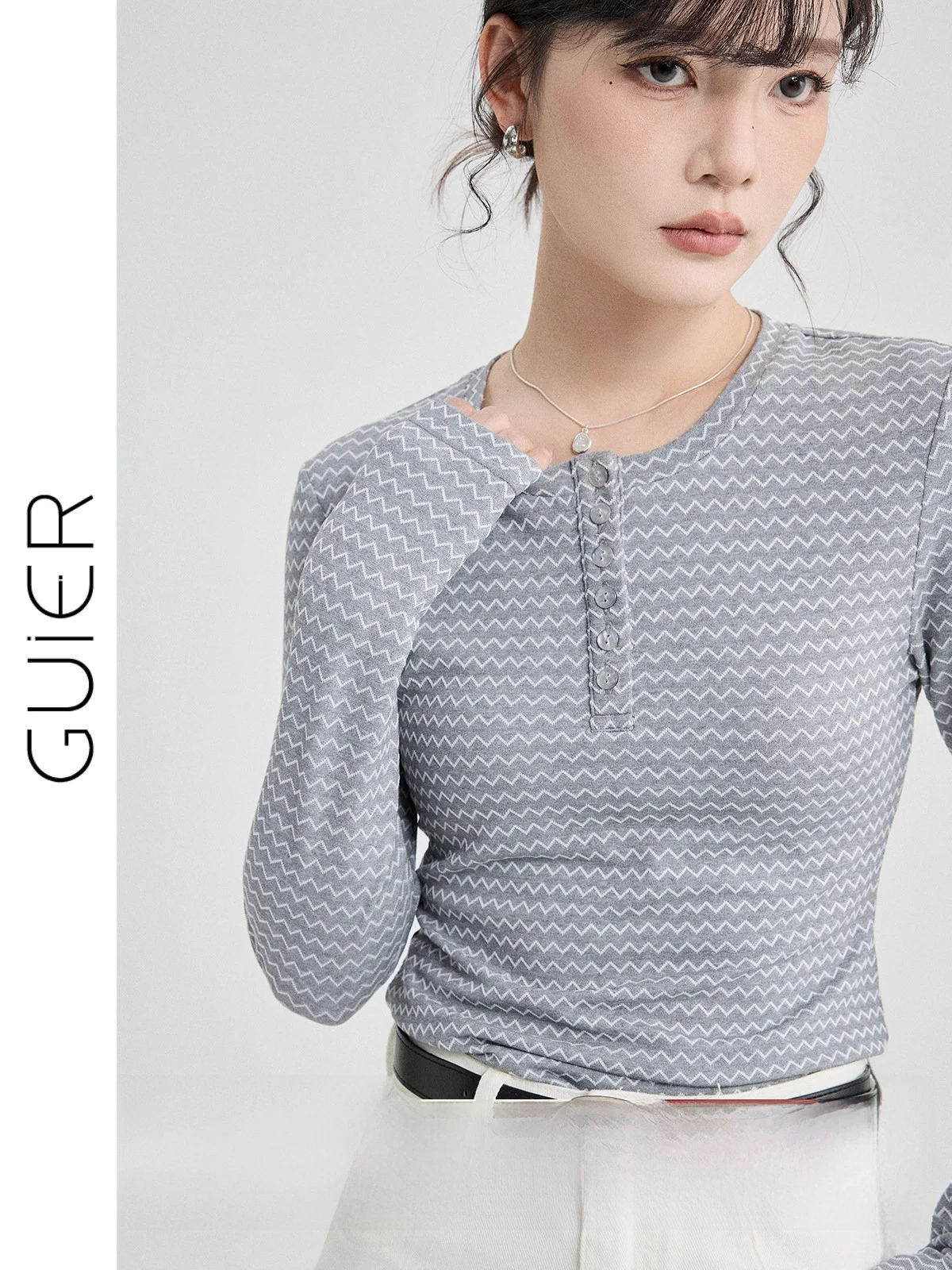 Guier Women's round Ne Striped Knitwear Slim Fit oulder High Quali Spring New Sle Casual Comfortable Long Sve Top
Guier Women's round Ne Striped Knitwear Slim Fit oulder High Quali Spring New Sle Casual Comfortable Long Sve Top