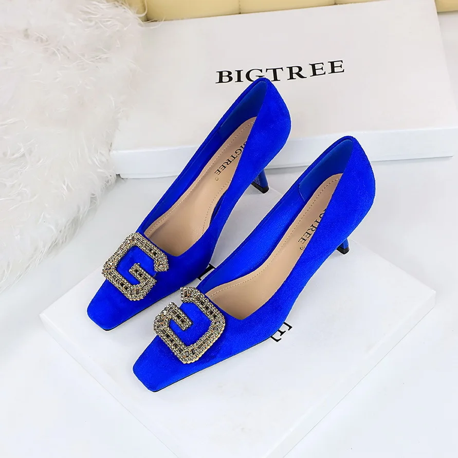 Style Banquet High Heels Suede Small Square Head Metal Diamond Buckle Women's Singles Pumps Shoes туфли женские женская обувь
Style Banquet High Heels Suede Small Square Head Metal Diamond Buckle Women's Singles Pumps Shoes туфли женские женская обувь