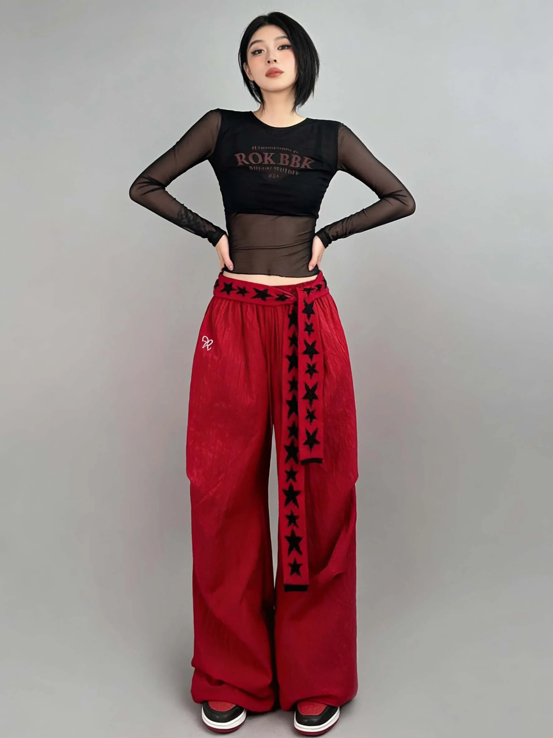 Women's Red Star-Print Wide-Leg Pants - High Waist Belted Baggy Streetwear Loose Fit Y2K Aesthetic Casual Trousers Spring Summer
Women's Red Star-Print Wide-Leg Pants - High Waist Belted Baggy Streetwear Loose Fit Y2K Aesthetic Casual Trousers Spring Summer